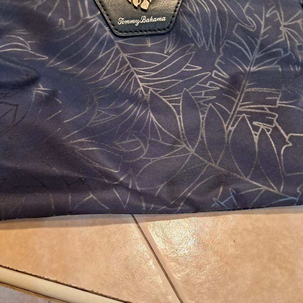 Tommy Bahama Ladies Handbag